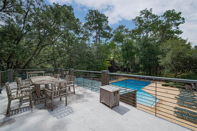 241 Litchfield Lane, Houston, TX 77024