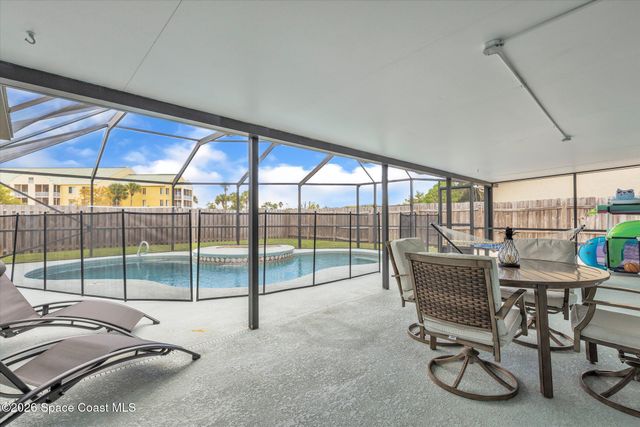 233 Cinnamon Lake Circle, Melbourne, FL 32901