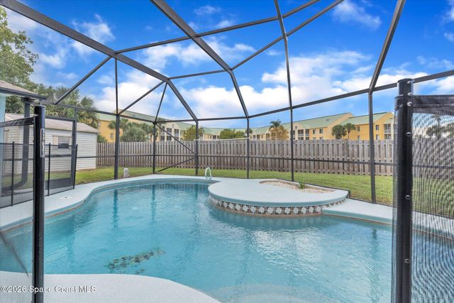 233 Cinnamon Lake Circle, Melbourne, FL 32901
