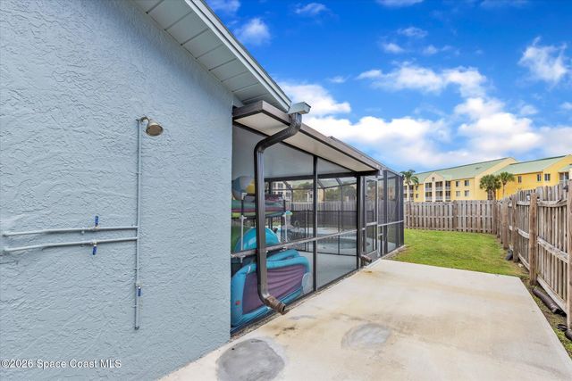 233 Cinnamon Lake Circle, Melbourne, FL 32901