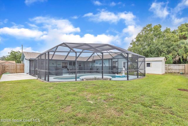 233 Cinnamon Lake Circle, Melbourne, FL 32901