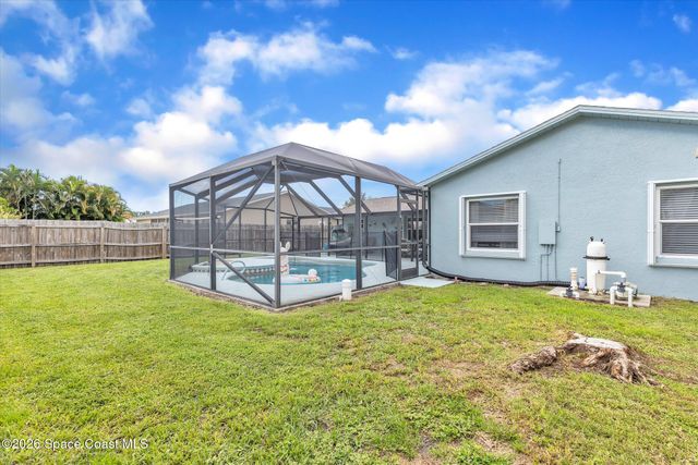 233 Cinnamon Lake Circle, Melbourne, FL 32901