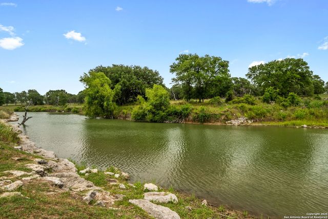 268 Secret Way, Spring Branch, TX 78070