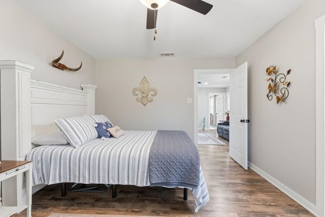 1431 CR 4146, Overton, TX 75684