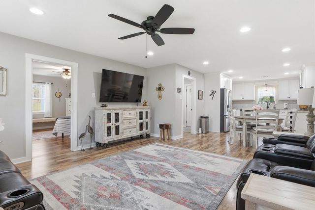 1431 CR 4146, Overton, TX 75684