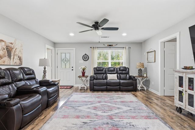 1431 CR 4146, Overton, TX 75684