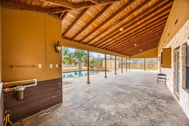 311 Pine Forest Drive, Crosby, TX 77532