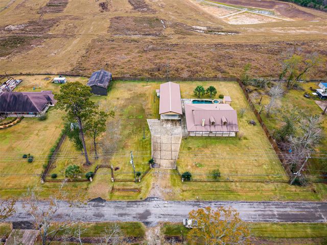 311 Pine Forest Drive, Crosby, TX 77532