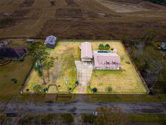 311 Pine Forest Drive, Crosby, TX 77532