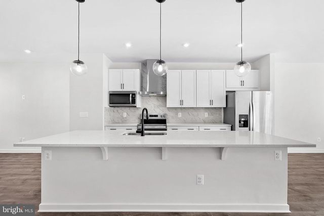 17990 ALICIA AVE, Dumfries, VA 22026