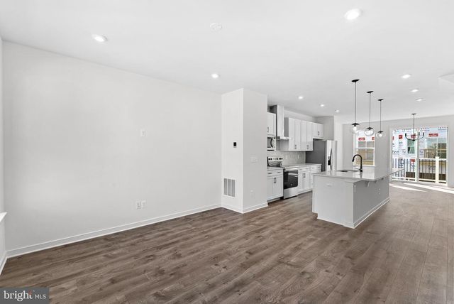 17990 ALICIA AVE, Dumfries, VA 22026