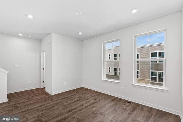 17990 ALICIA AVE, Dumfries, VA 22026