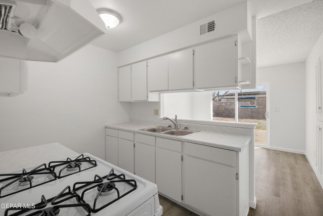 10724 SUNSTONE Street, El Paso, TX 79924