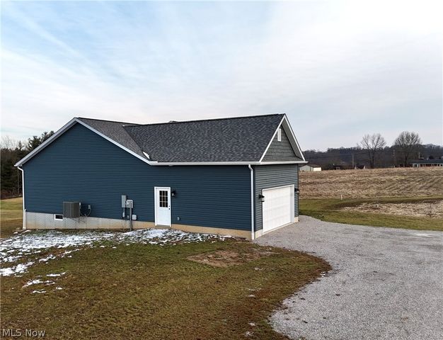 280 Asher Lane, Fleming, OH 45729