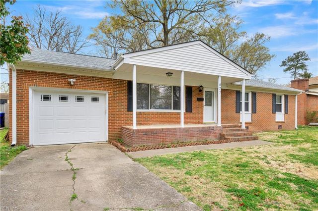 877 Lacon DR, Newport News, VA 23608