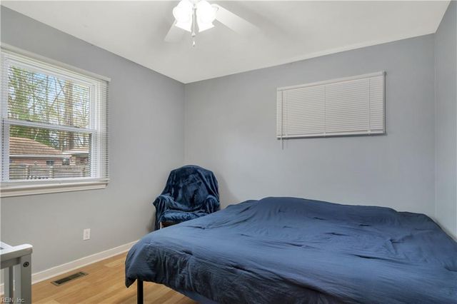 877 Lacon DR, Newport News, VA 23608