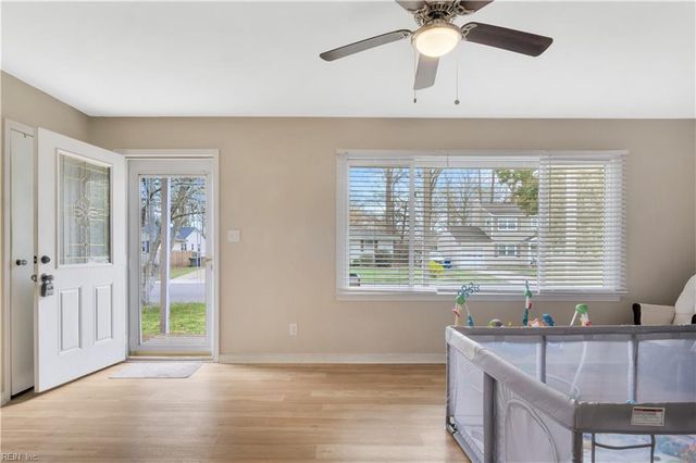 877 Lacon DR, Newport News, VA 23608