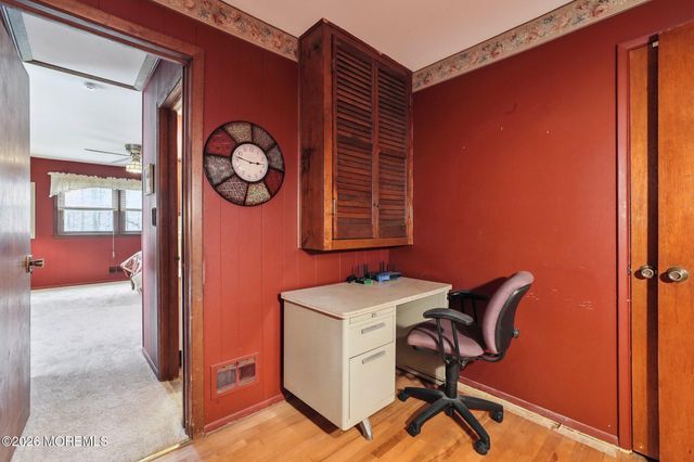 42 Parkview Drive, Hazlet, NJ 07730