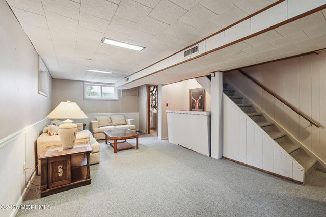 42 Parkview Drive, Hazlet, NJ 07730