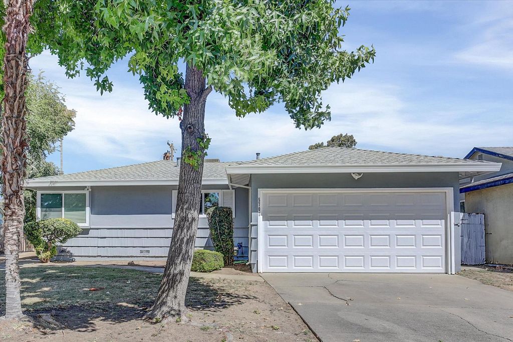 5701 Houston Way, Sacramento, CA 95823