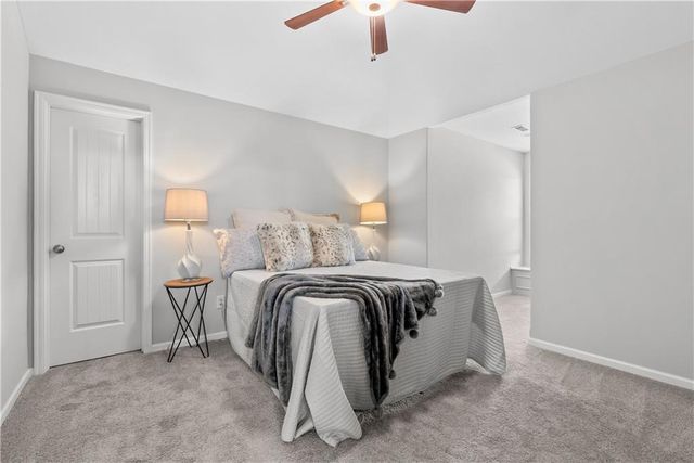 2634 River Trail Road, Lee's Summit, MO 64082