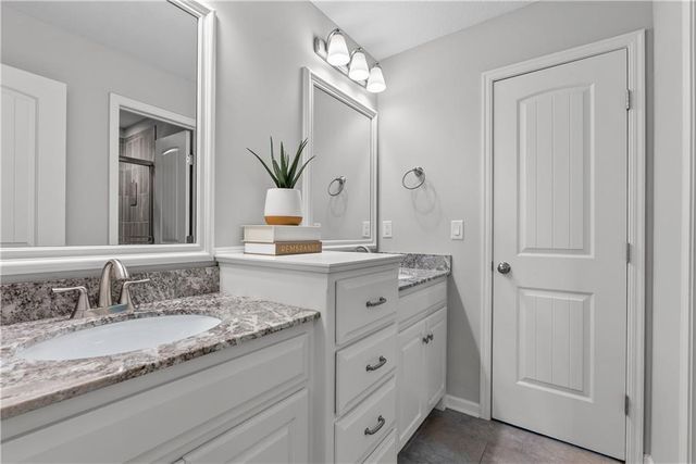 2634 River Trail Road, Lee's Summit, MO 64082