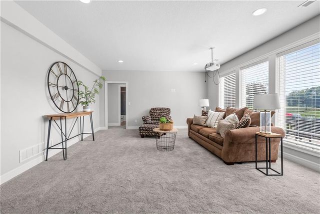 2634 River Trail Road, Lee's Summit, MO 64082