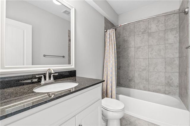2634 River Trail Road, Lee's Summit, MO 64082