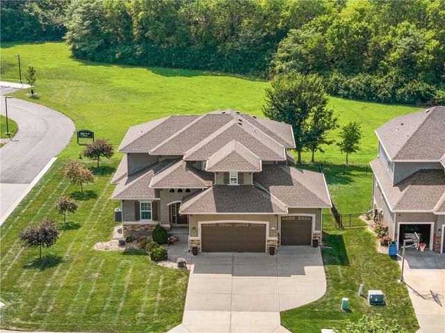 2634 River Trail Road, Lee's Summit, MO 64082