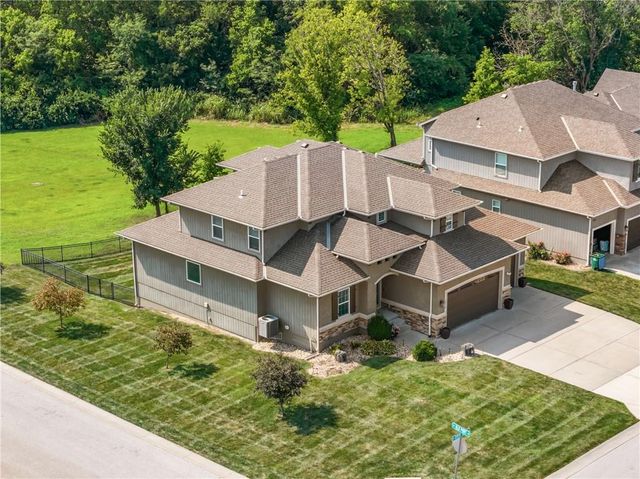 2634 River Trail Road, Lee's Summit, MO 64082