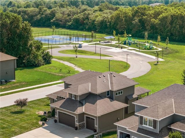 2634 River Trail Road, Lee's Summit, MO 64082