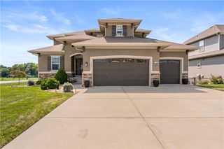 2634 River Trail Road, Lee's Summit, MO 64082