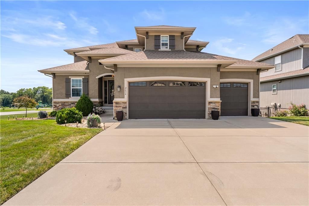 2634 River Trail Road, Lee's Summit, MO 64082