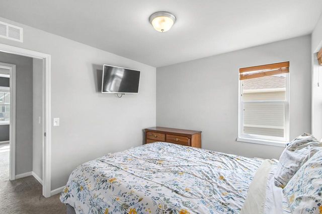 214 Breezy Grass Way, Madison, WI 53718