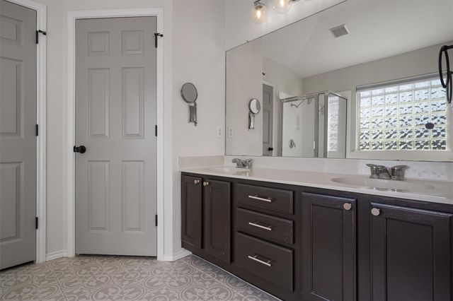 663 Reggie Jackson TRL, Round Rock, TX 78665