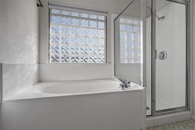 663 Reggie Jackson TRL, Round Rock, TX 78665