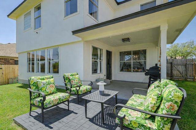 663 Reggie Jackson TRL, Round Rock, TX 78665