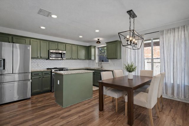 663 Reggie Jackson TRL, Round Rock, TX 78665