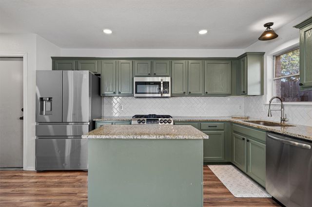 663 Reggie Jackson TRL, Round Rock, TX 78665