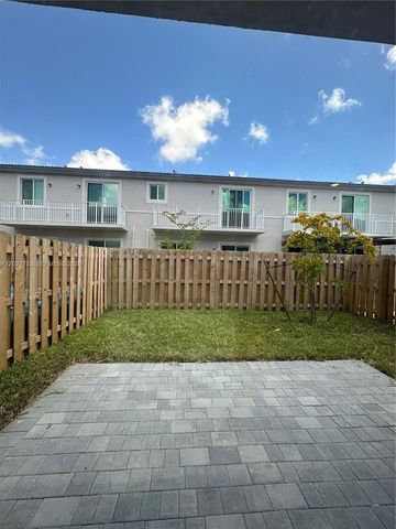 643 SE 15th St, Homestead, FL 33034