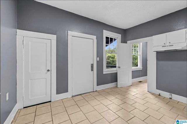 963 W 3RD STREET, Birmingham, AL 35204