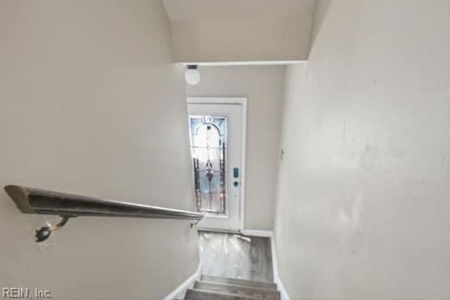2 Miles Cary MEWS, Hampton, VA 23669