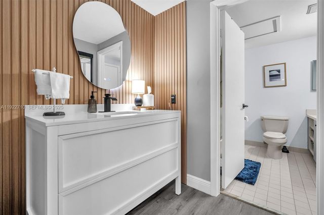 4429 SW 70th Ter, Davie, FL 33314