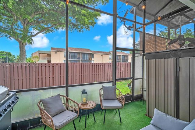 4429 SW 70th Ter, Davie, FL 33314