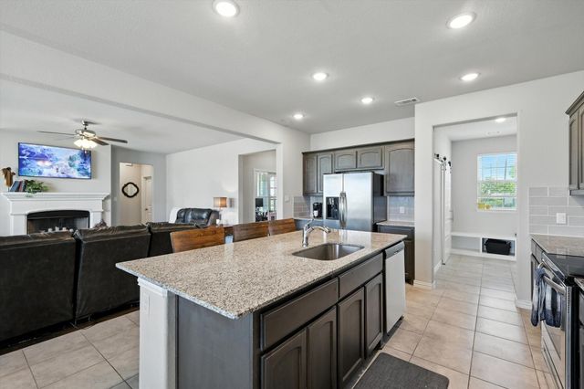 2407 County Road 4010, Decatur, TX 76234