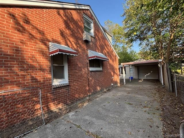 19498 Brady, Redford, MI 48240