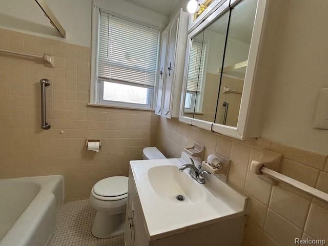 19498 Brady, Redford, MI 48240