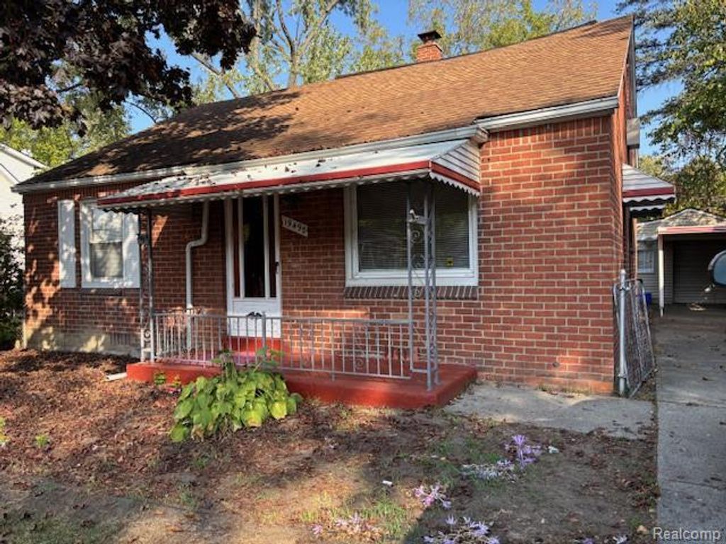 19498 Brady, Redford, MI 48240