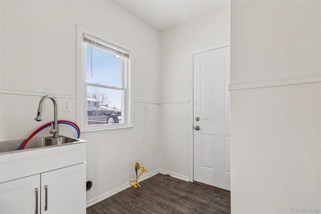 39735 Bonnie Court, Clinton Charter Township, MI 48038