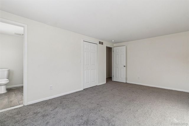 39735 Bonnie Court, Clinton Charter Township, MI 48038